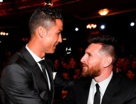 完成大四喜，姆巴佩当选欧冠官方本周最佳球员