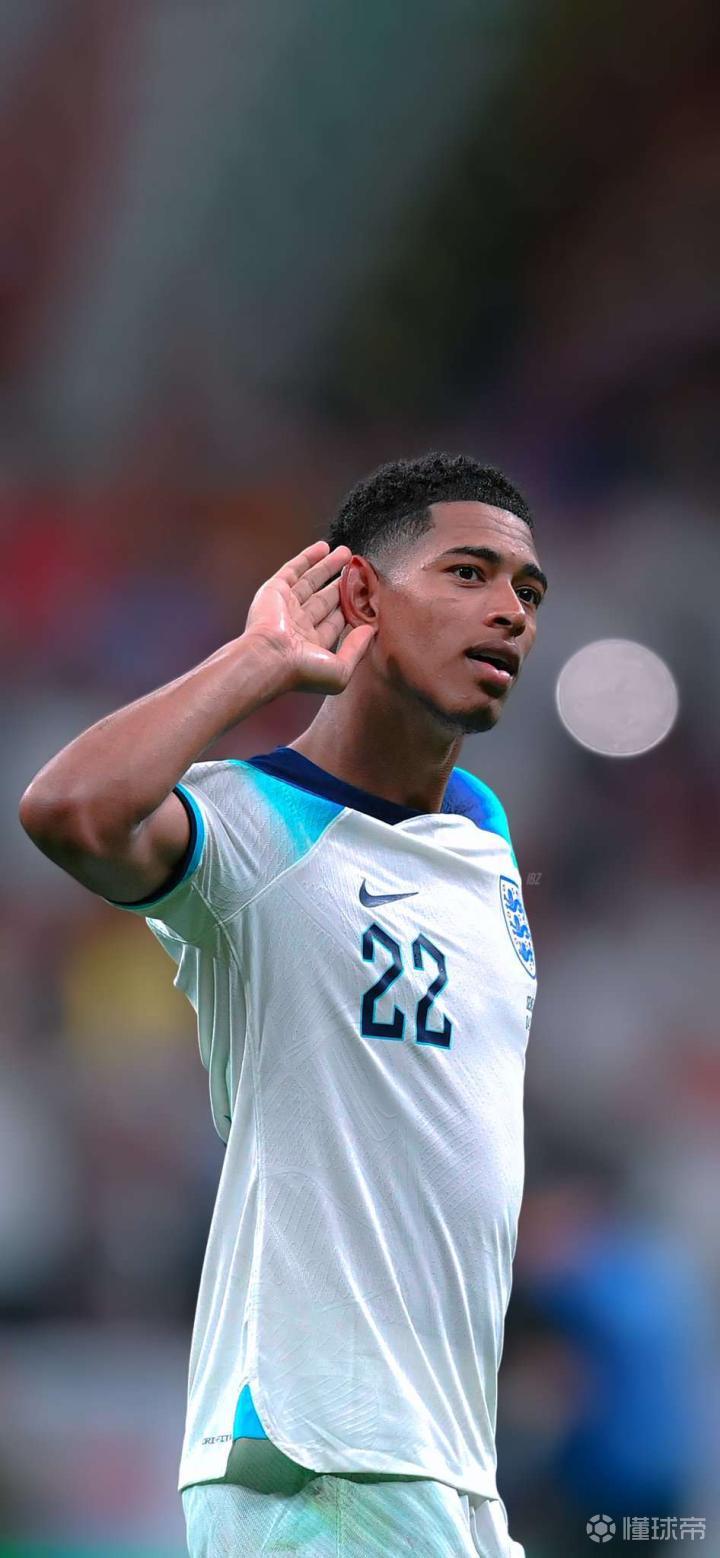 欧文突破防守造成杀伤，制造罚球