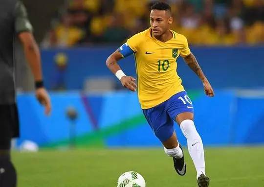 欧冠半场：卡尔进球被吹，凯恩中柱，拜仁暂0-0葡萄牙体育