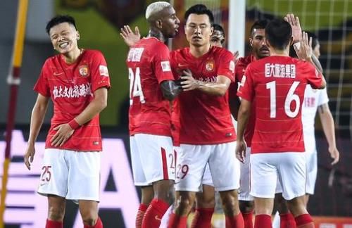 20岁阿里扎拉300万欧加盟AC米兰，哥伦比亚新星拒绝英比球队