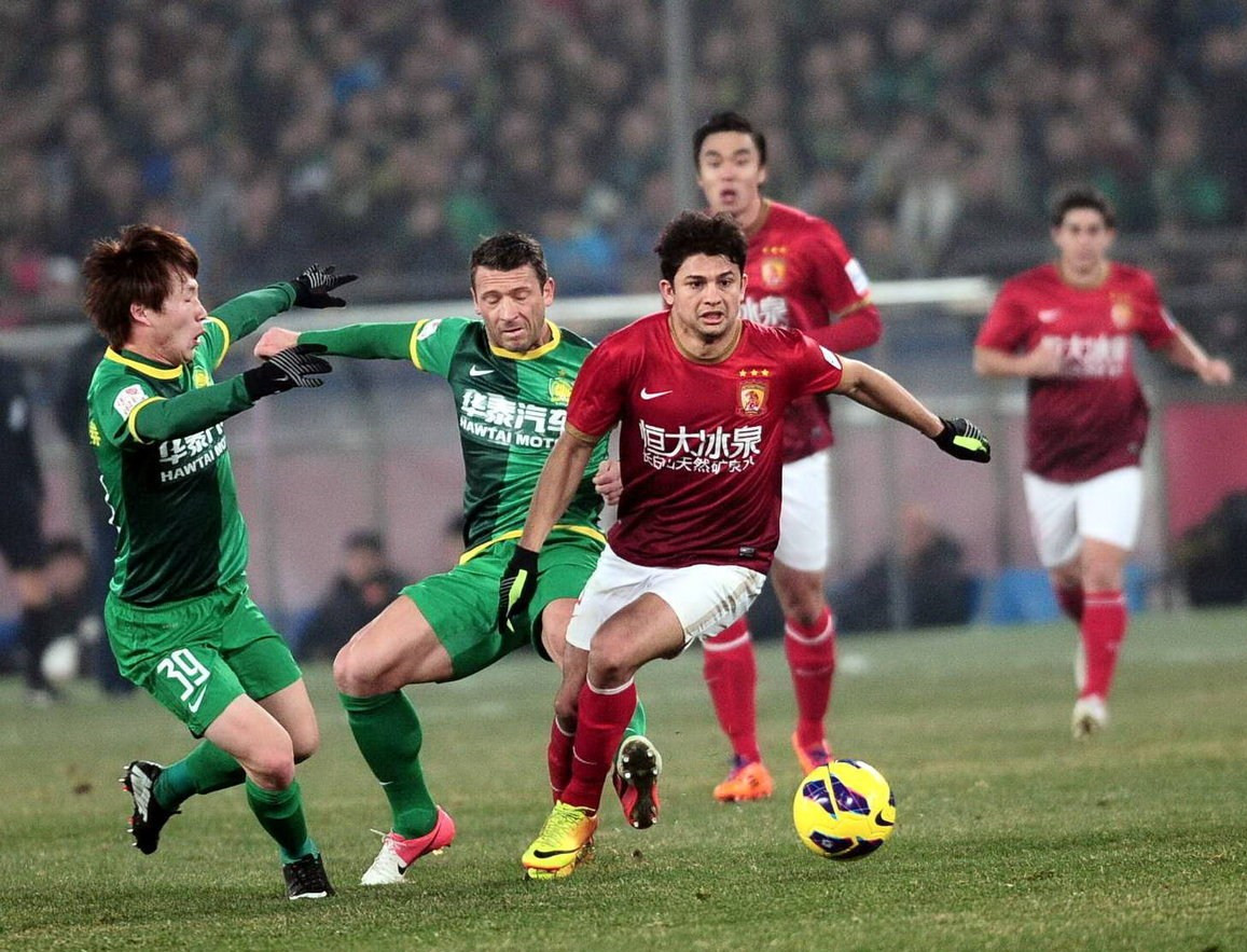 德天空：切尔西仍未正式报价西蒙斯，莱比锡坚持7000万欧要价