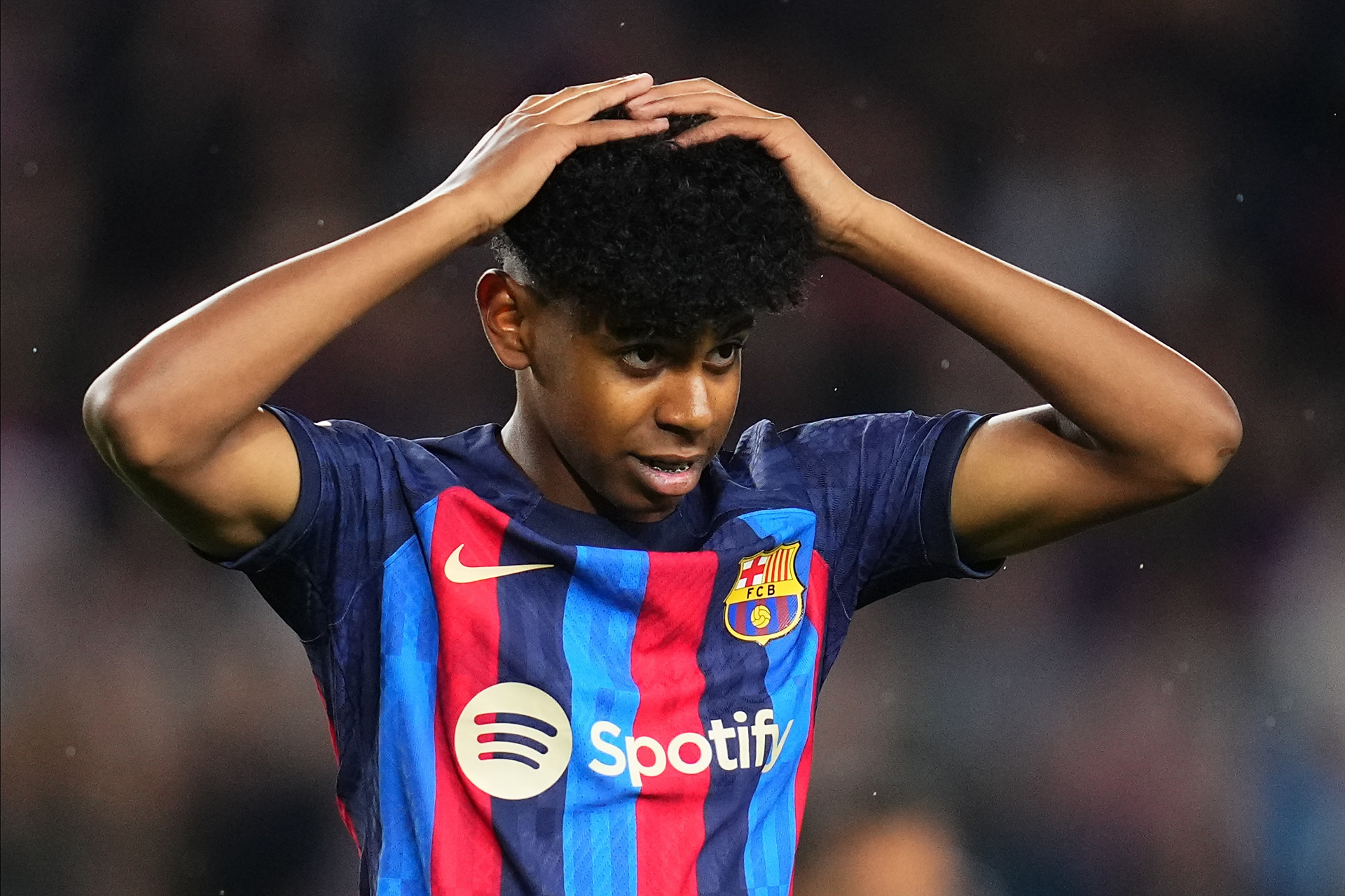 莱万传记：巴萨曾要求停止进球，不然需付给拜仁250万奖金